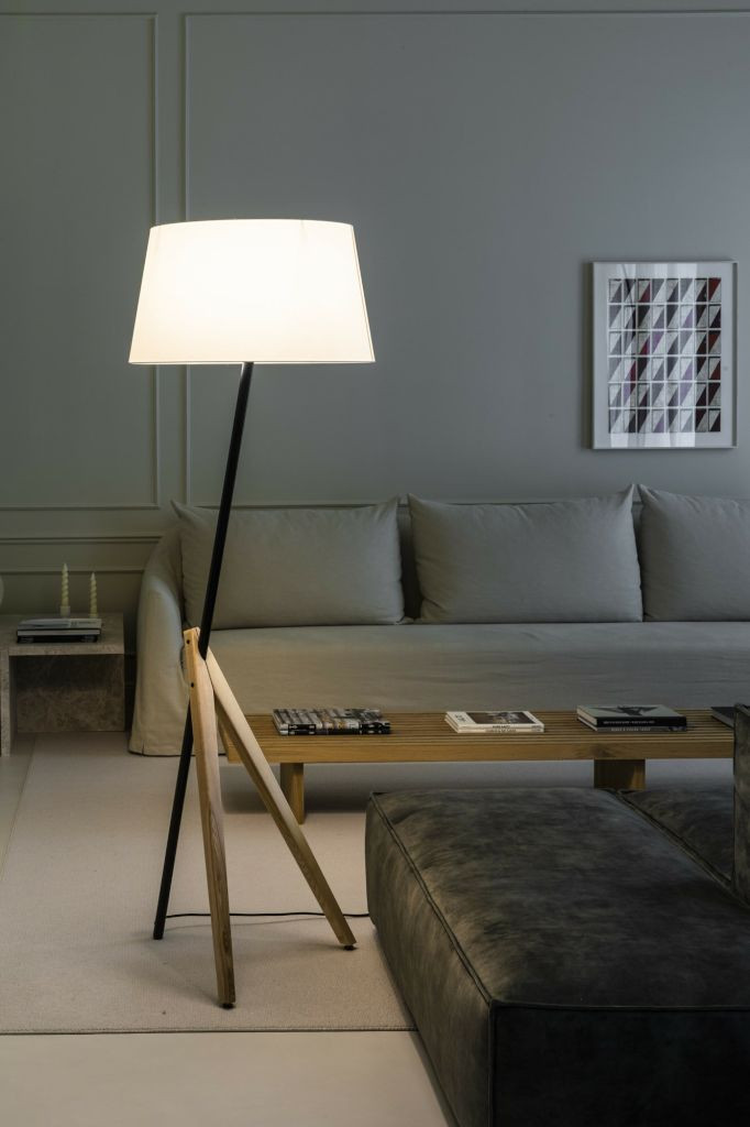 Lámpara de pie TREEWOOD E27 de Faro Barcelona