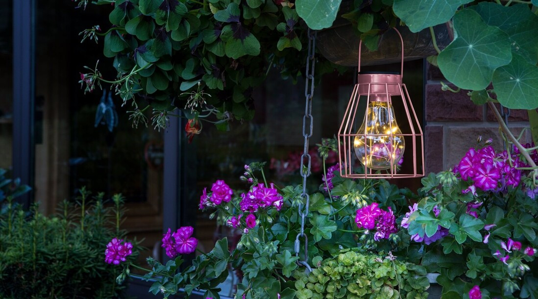 4017 LAMPARA SOLAR JAULA METALICA CON BOMBILLA GALIX