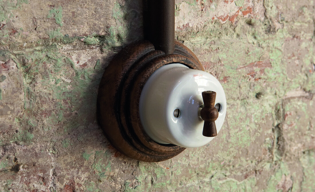 AISLADOR BLANCO "PORCELANA"